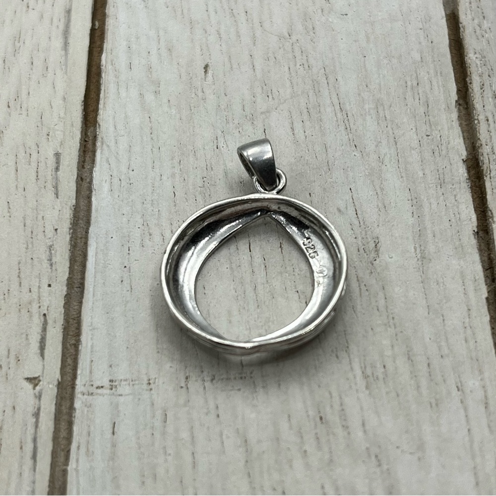 Chic Sterling Silver Abstract Circle Pendant Neck… - image 4